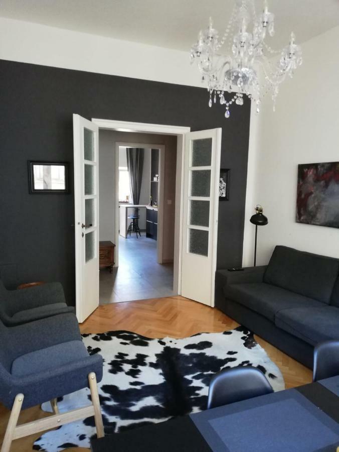 Luxury Old Town Apartment Πούλα Εξωτερικό φωτογραφία